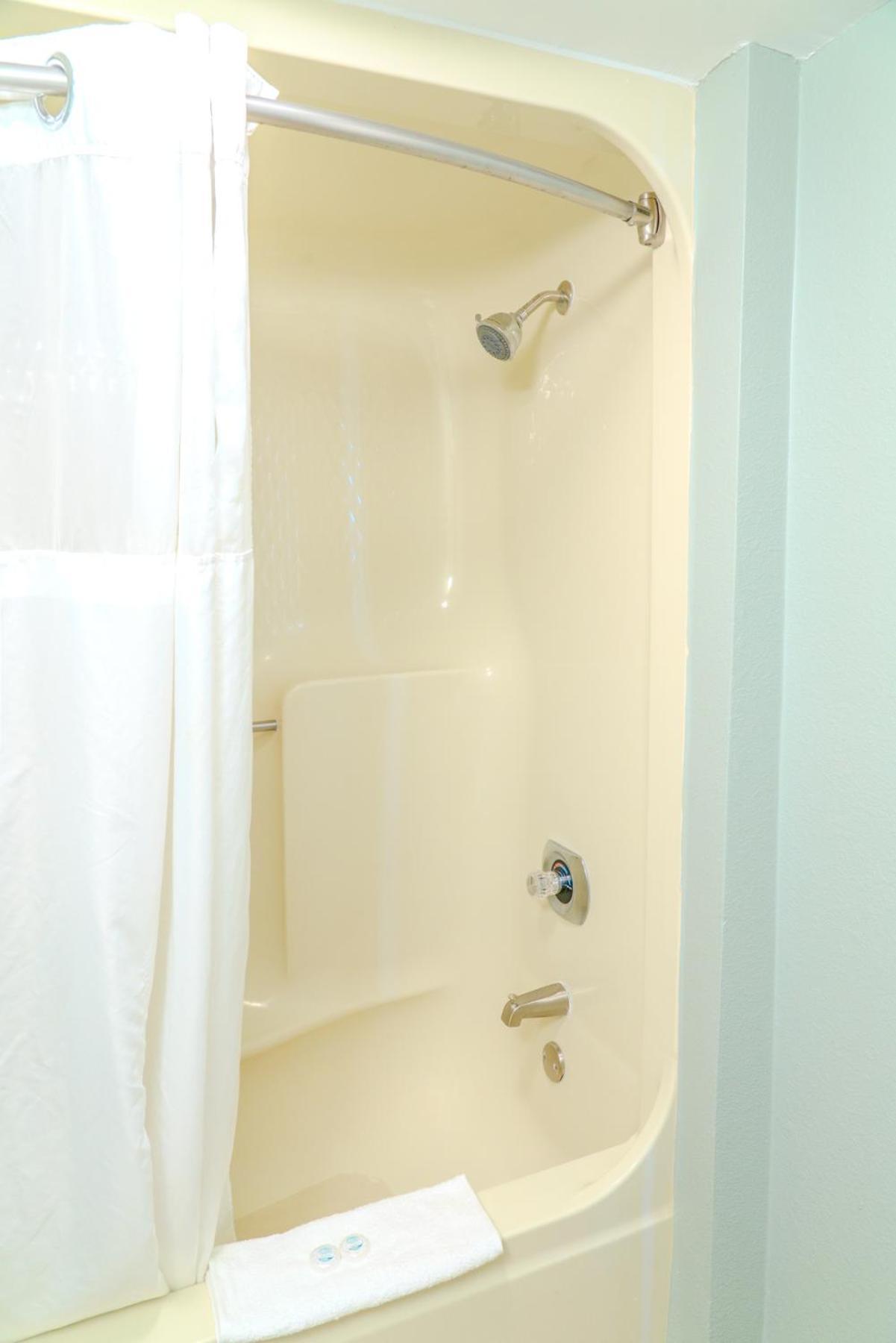 Oceanfront 1Br Suite! Perfect For 8 Guests!- Pinnacle Tower 1456 شاطئ ميرتل المظهر الخارجي الصورة